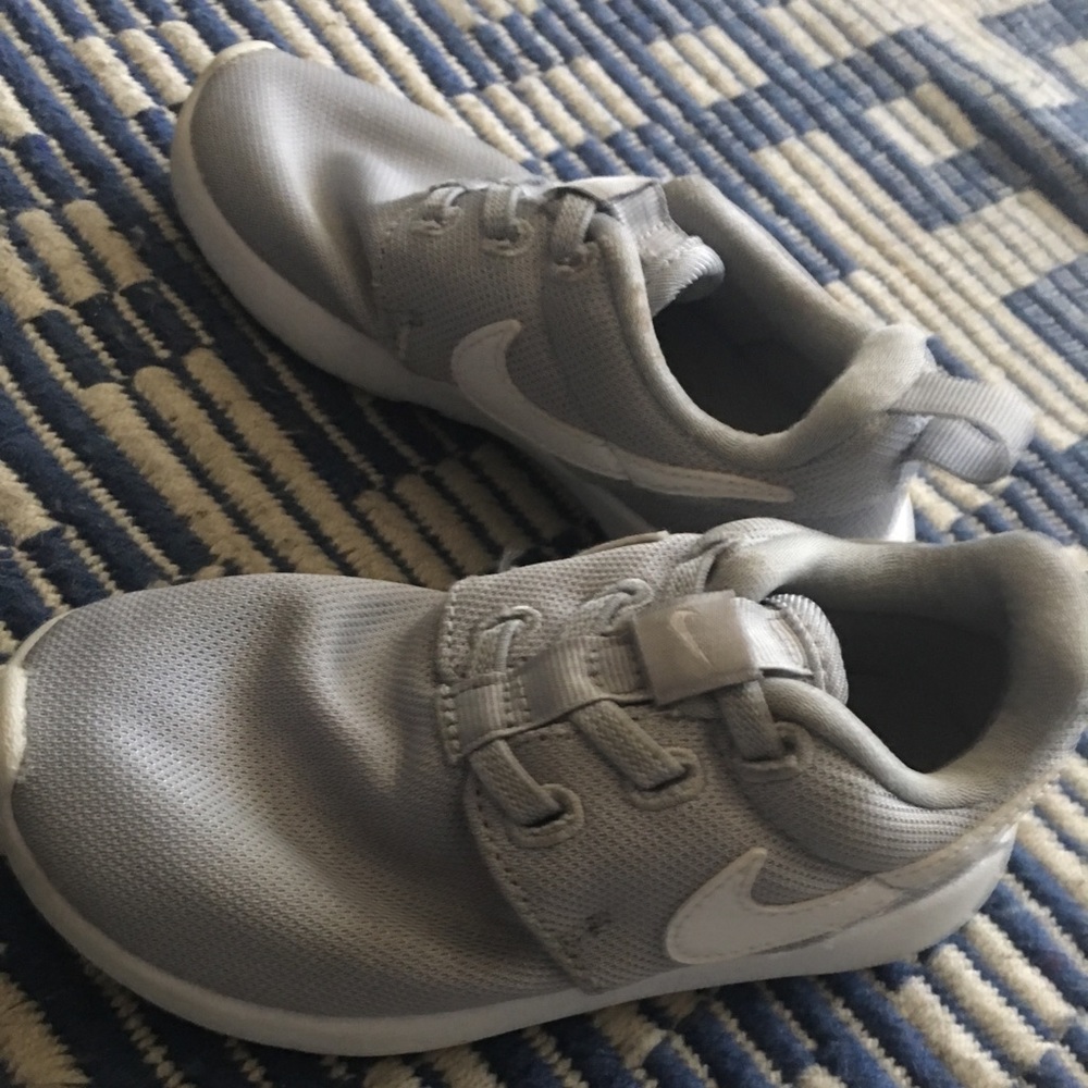 Boys shoes nike